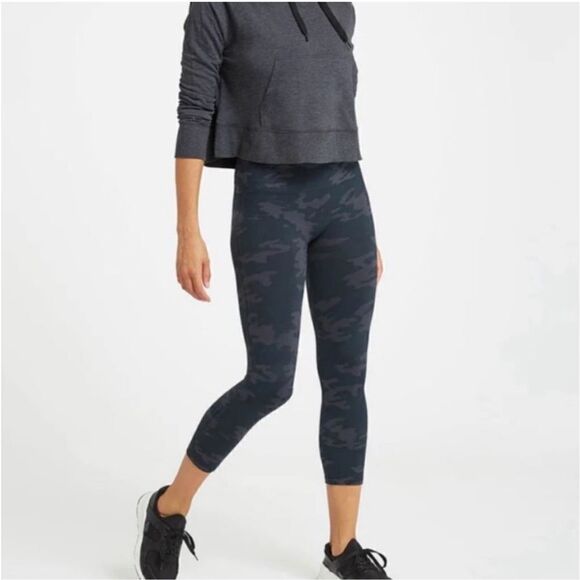 Spanx Look At Me Now Camo Seamless Leggings L - Picture 1 of 5